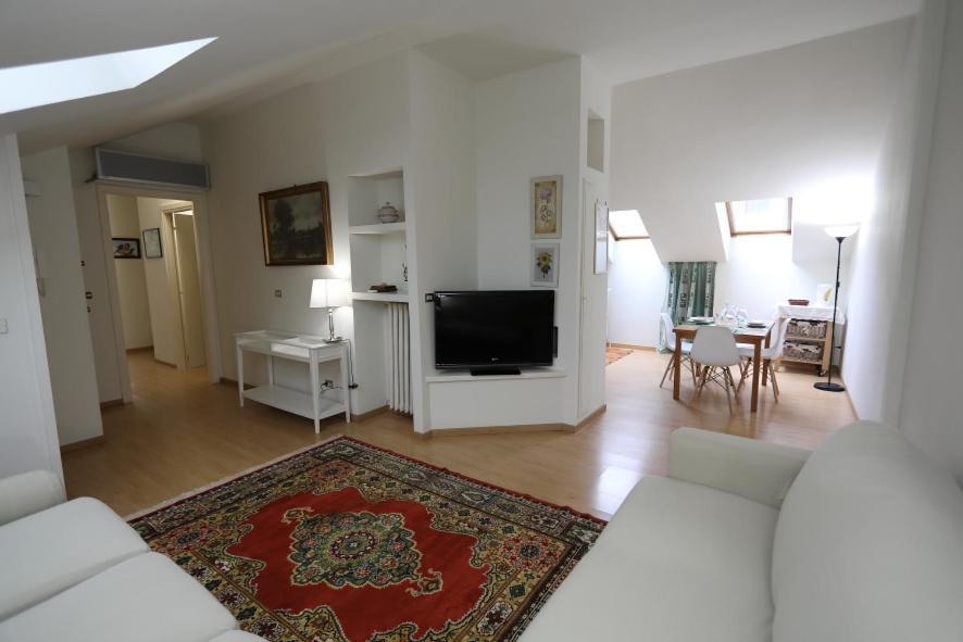 Apartamento Mansarda Bernini Turín